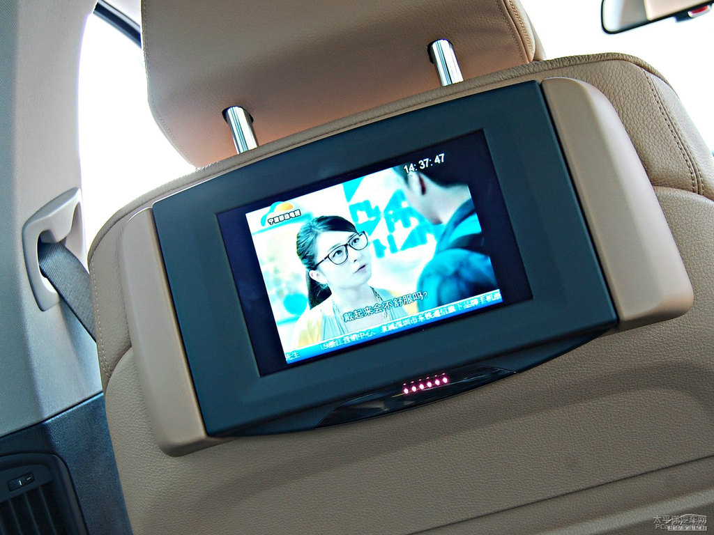 寶馬7系內(nèi)飾圖片