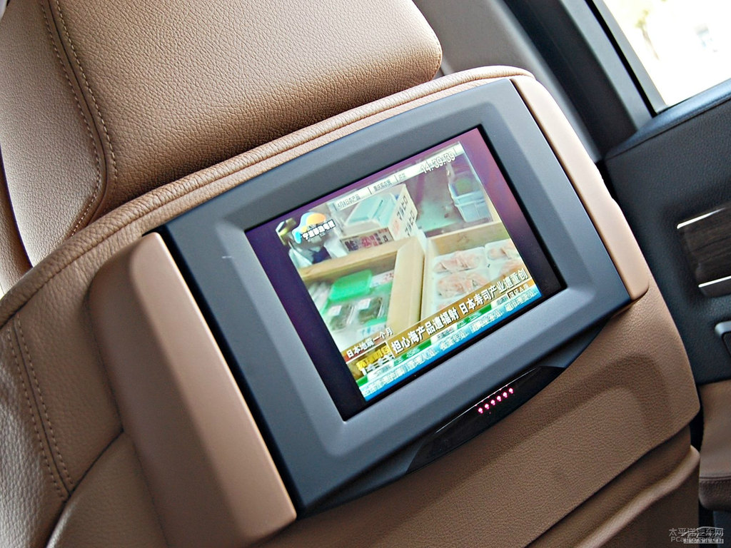 寶馬7系內(nèi)飾圖片