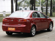 2010款 1.8L MT 時尚版 舒適型 2010款 1.8L MT 時尚版 舒適型