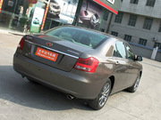 2011款 2.0L 自動尊貴版 2011款 2.0L 自動尊貴版
