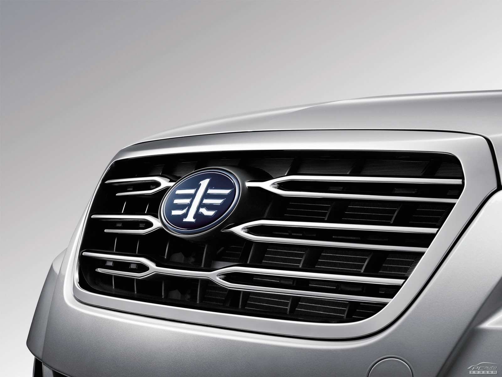 奔騰B70外觀高清大圖