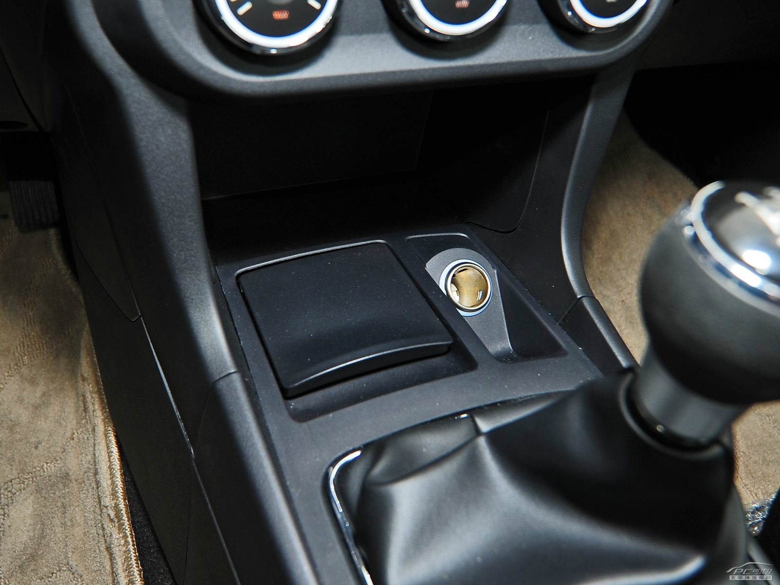 翼神內(nèi)飾高清大圖