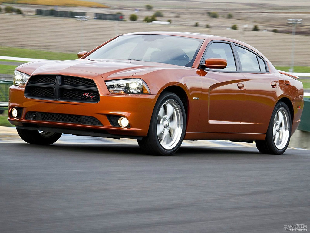 Charger^DƬ