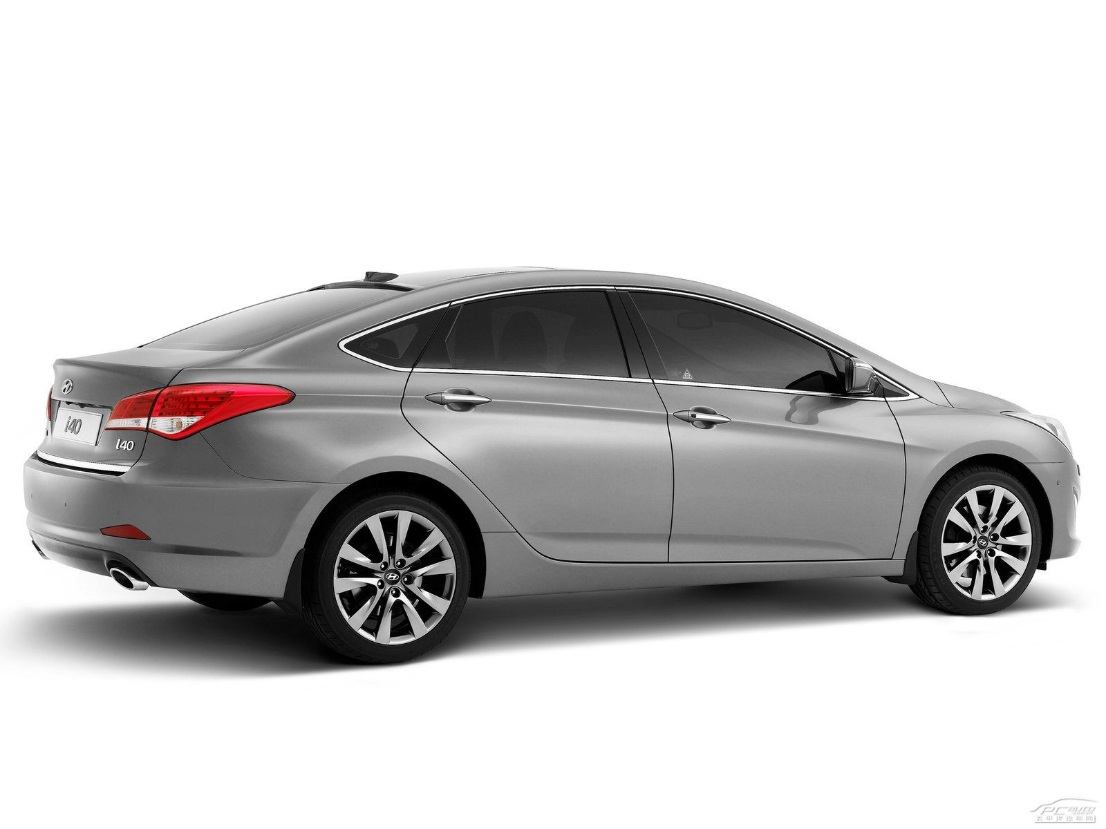 現(xiàn)代i40外觀高清大圖