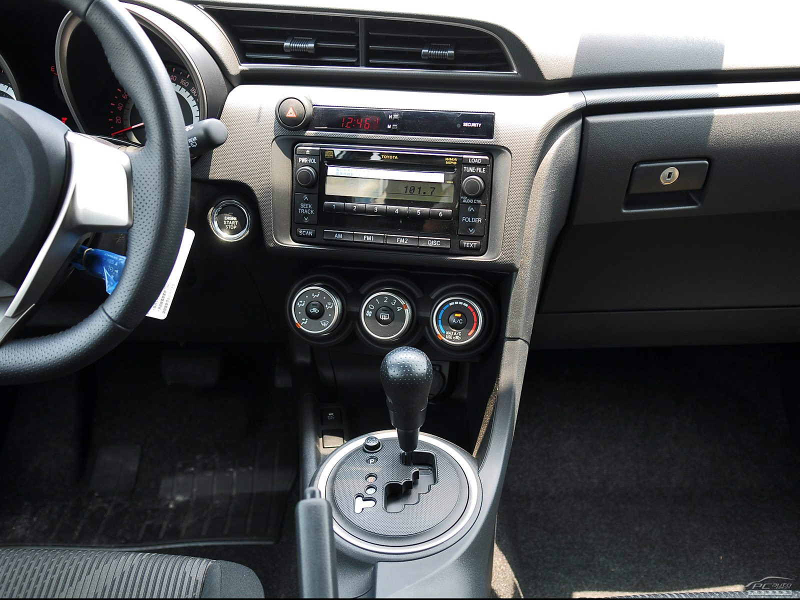 杰路馳Zelas內(nèi)飾高清大圖