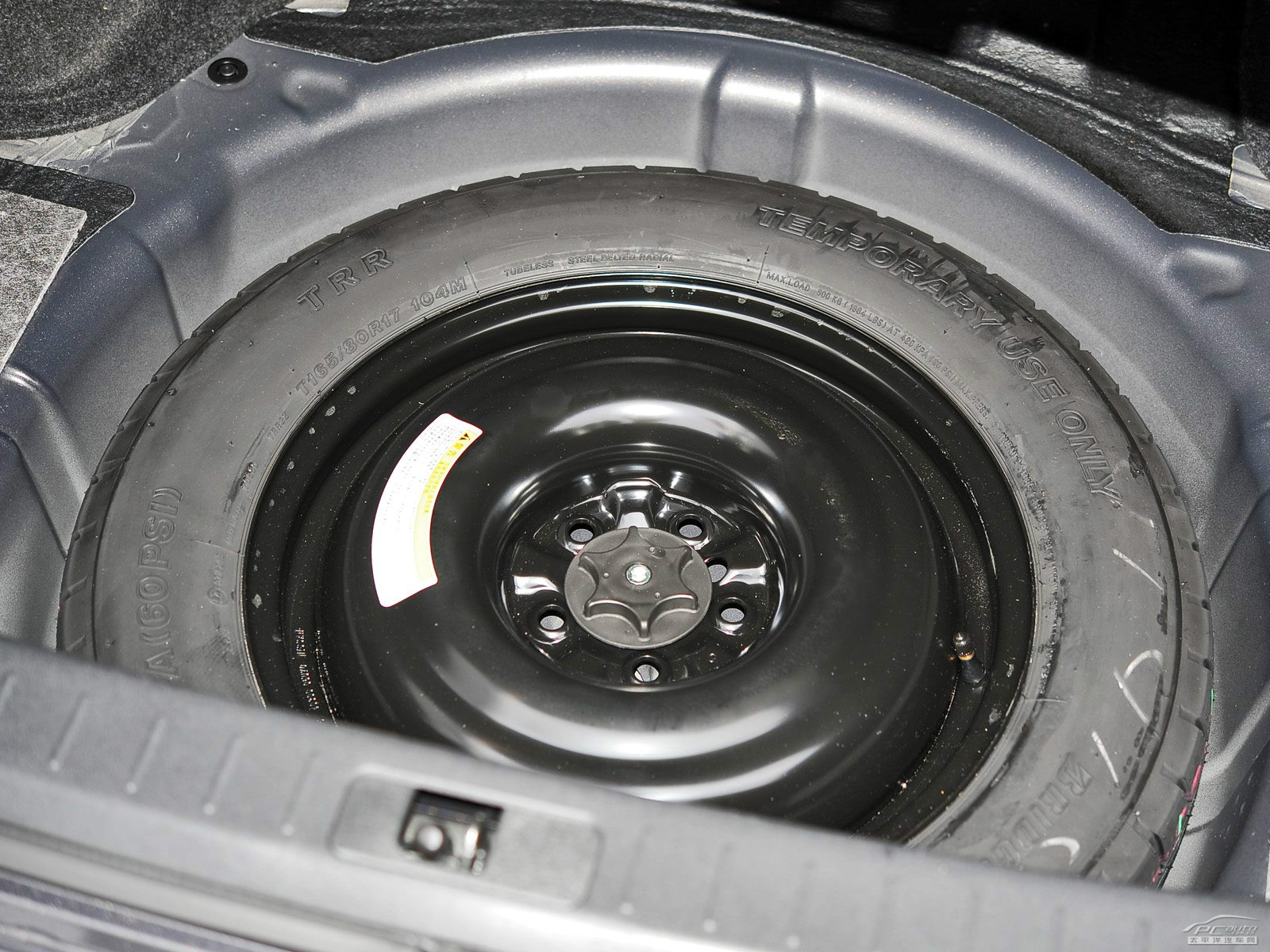 英菲尼迪M細(xì)節(jié)高清大圖