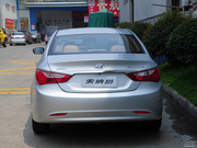 2011款 2.0L DLX 自動(dòng) 尊貴版 2011款 2.0L DLX 自動(dòng) 尊貴版
