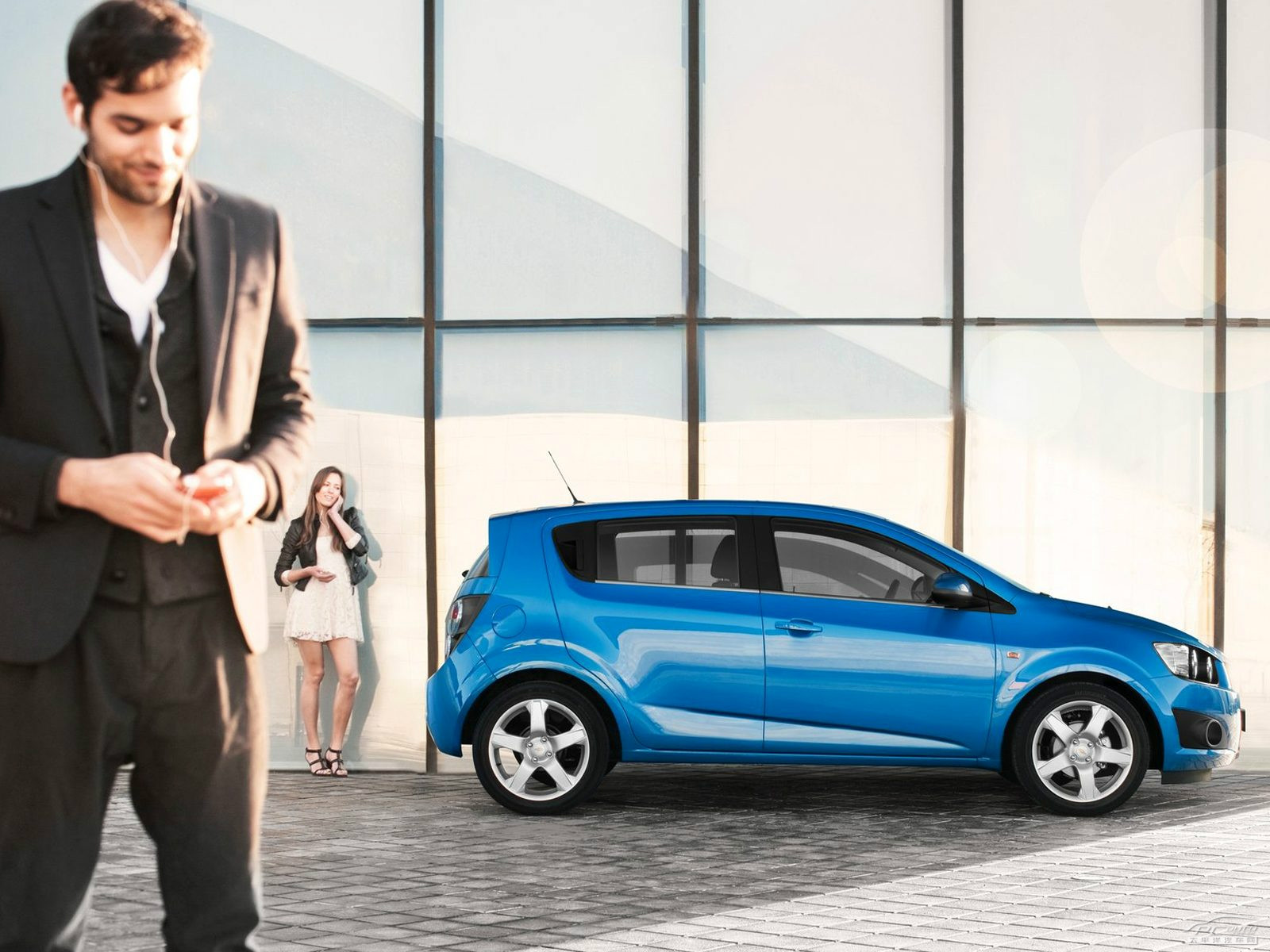 愛(ài)唯歐外觀高清大圖