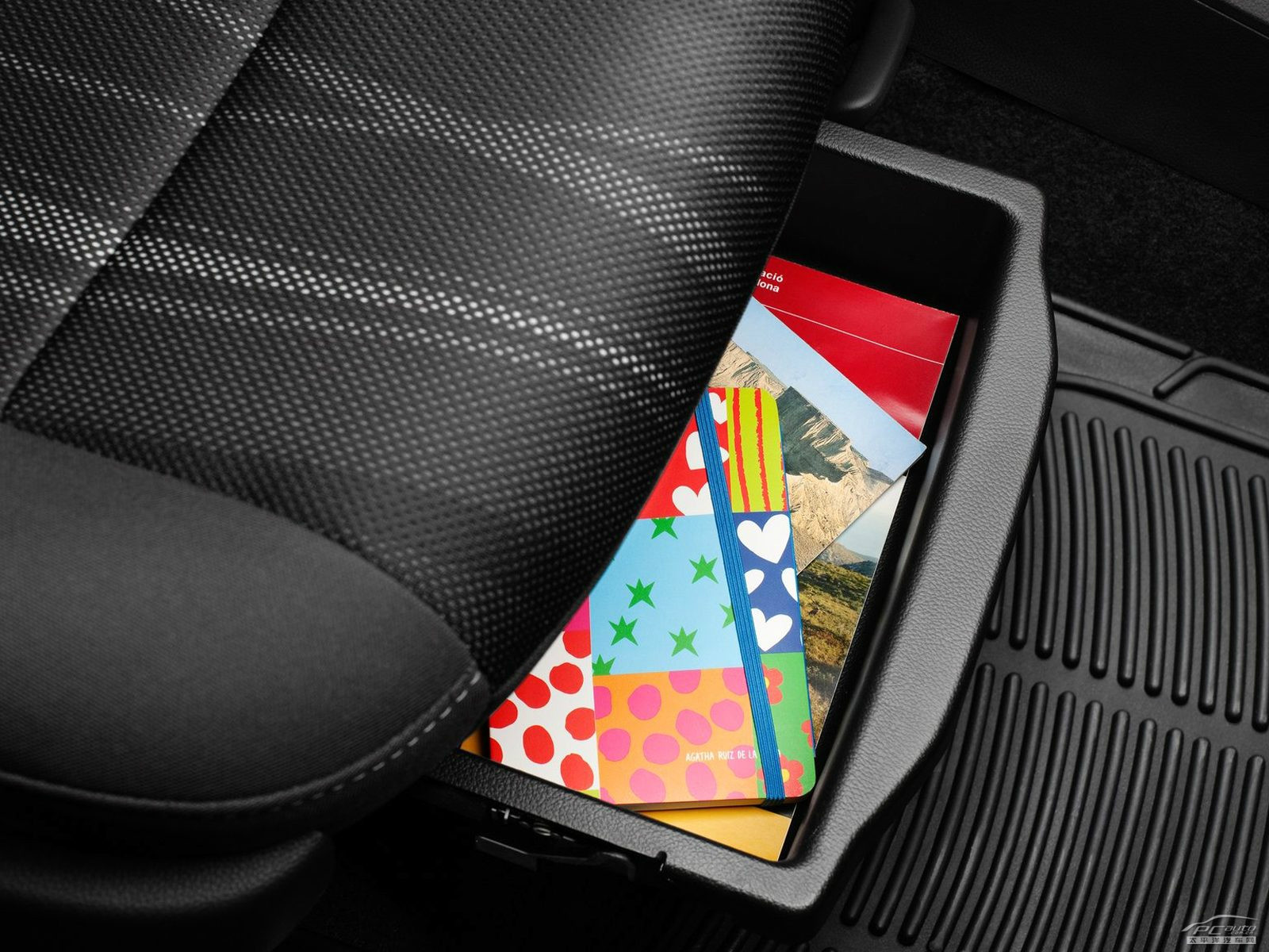 愛(ài)唯歐內(nèi)飾高清大圖