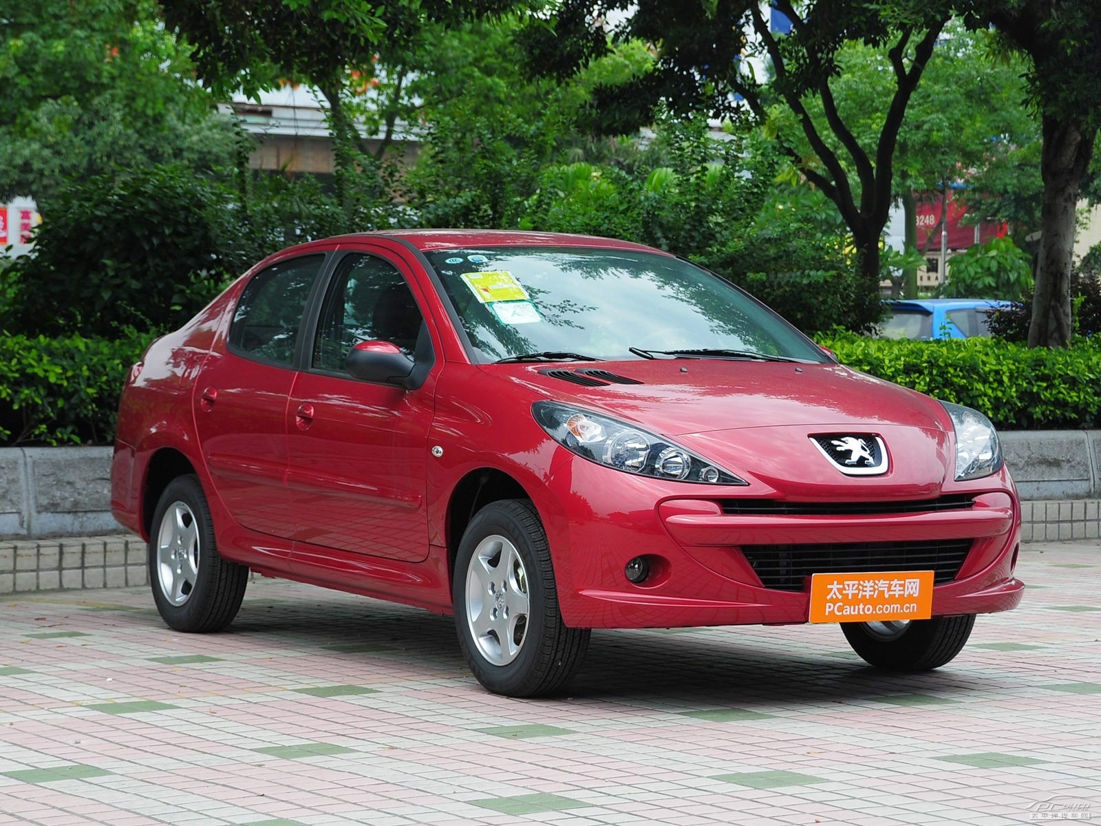 標(biāo)致207外觀(guān)高清大圖