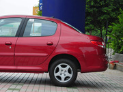 2011  1.4L ք(dng) S