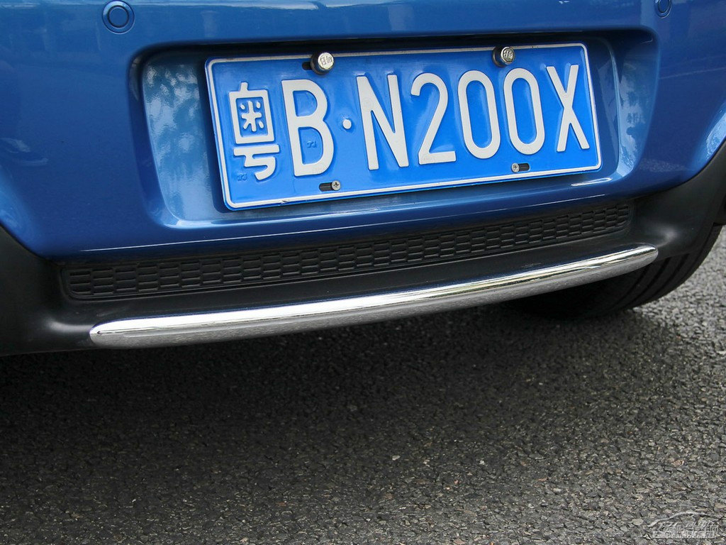 {ɫMINI COUNTRYMAN܇β^DƬ