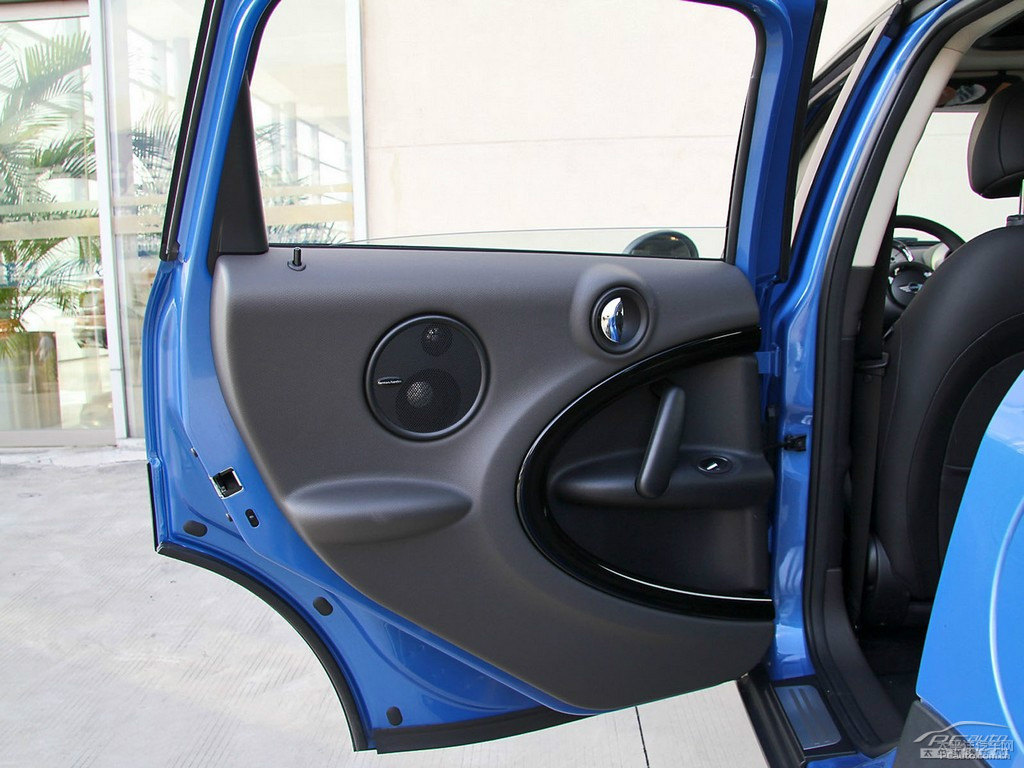{ɫMINI COUNTRYMAN܇(ni)DƬ