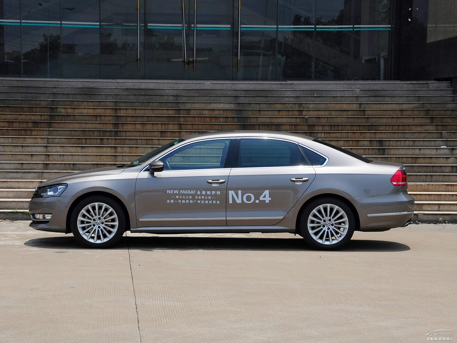 帕薩特外觀高清大圖