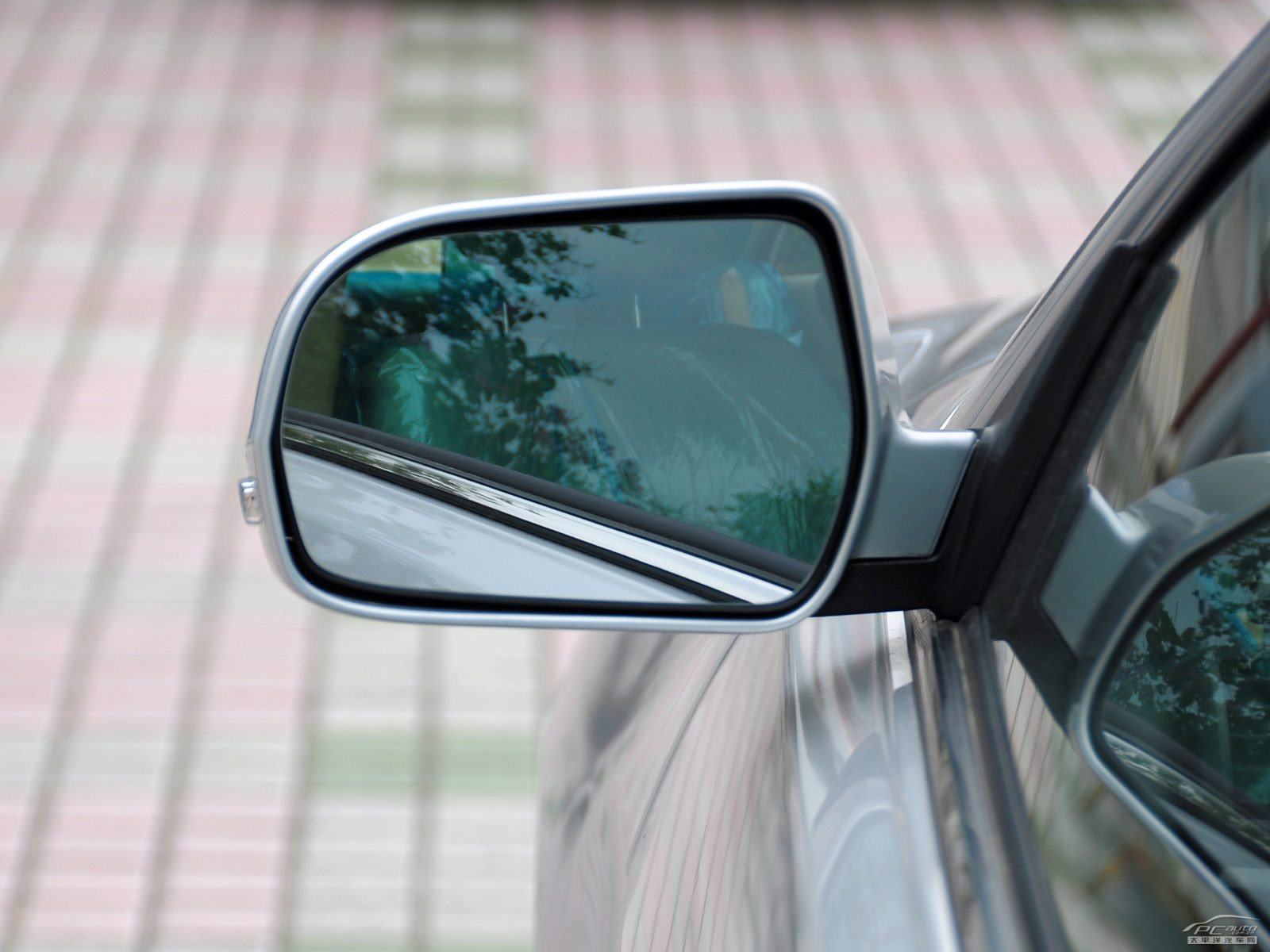 華泰B11外觀高清大圖