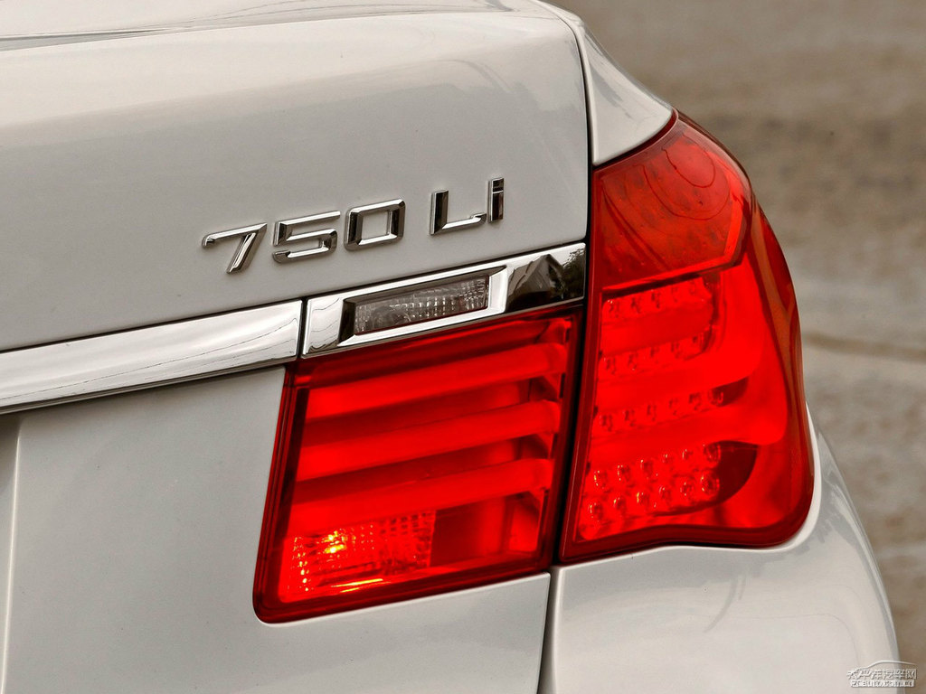 Vʯ׌R7ϵ^DƬ