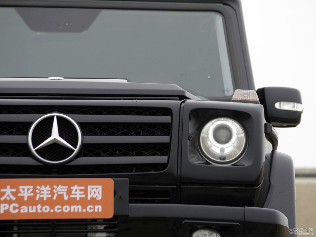 曜巖黑奔馳G級車頭外觀圖片