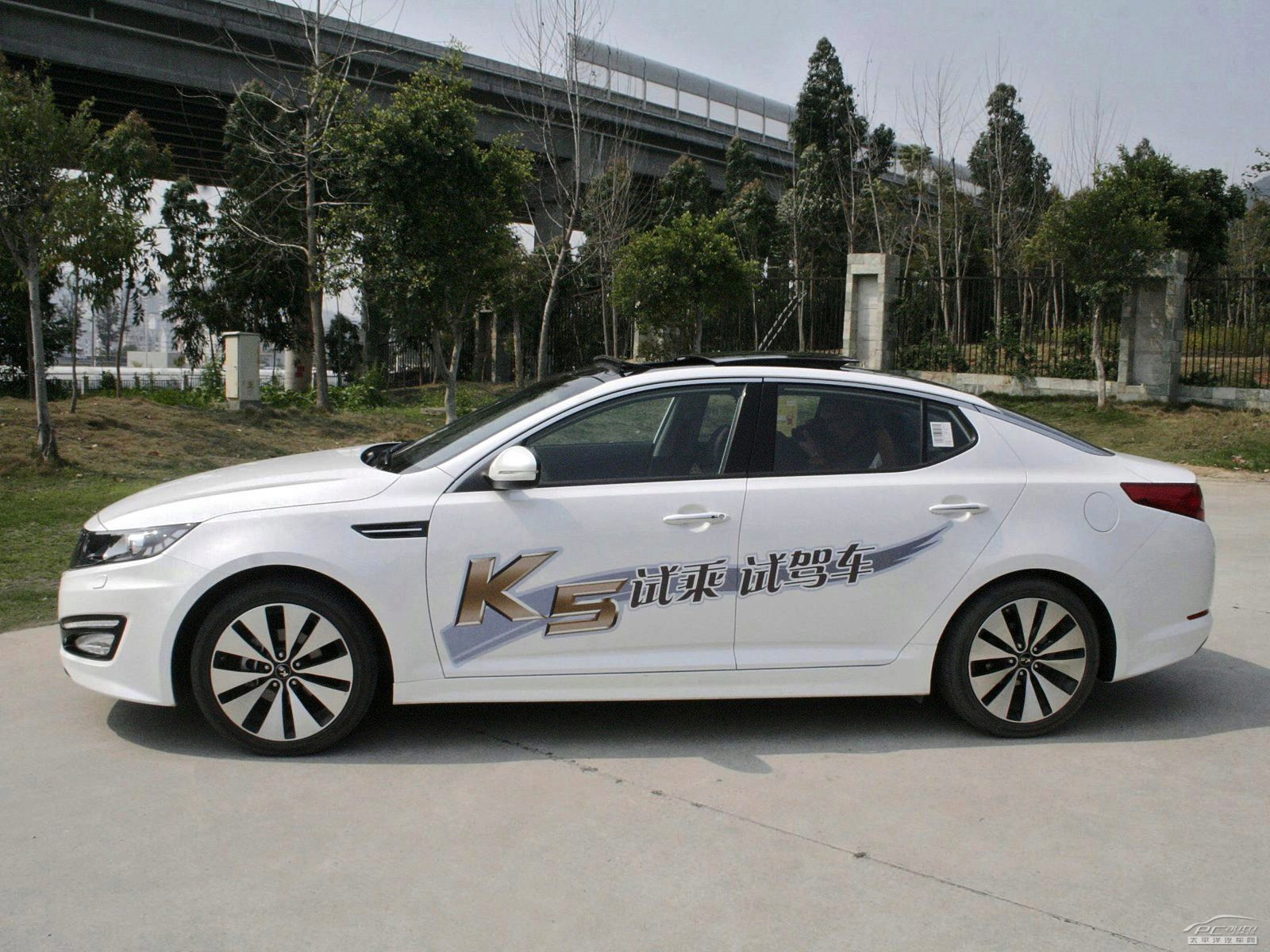 起亞K5凱酷外觀高清大圖