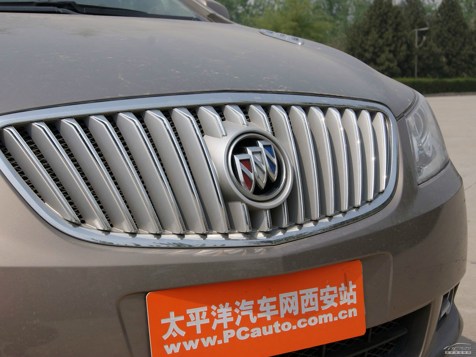 君越外觀高清大圖