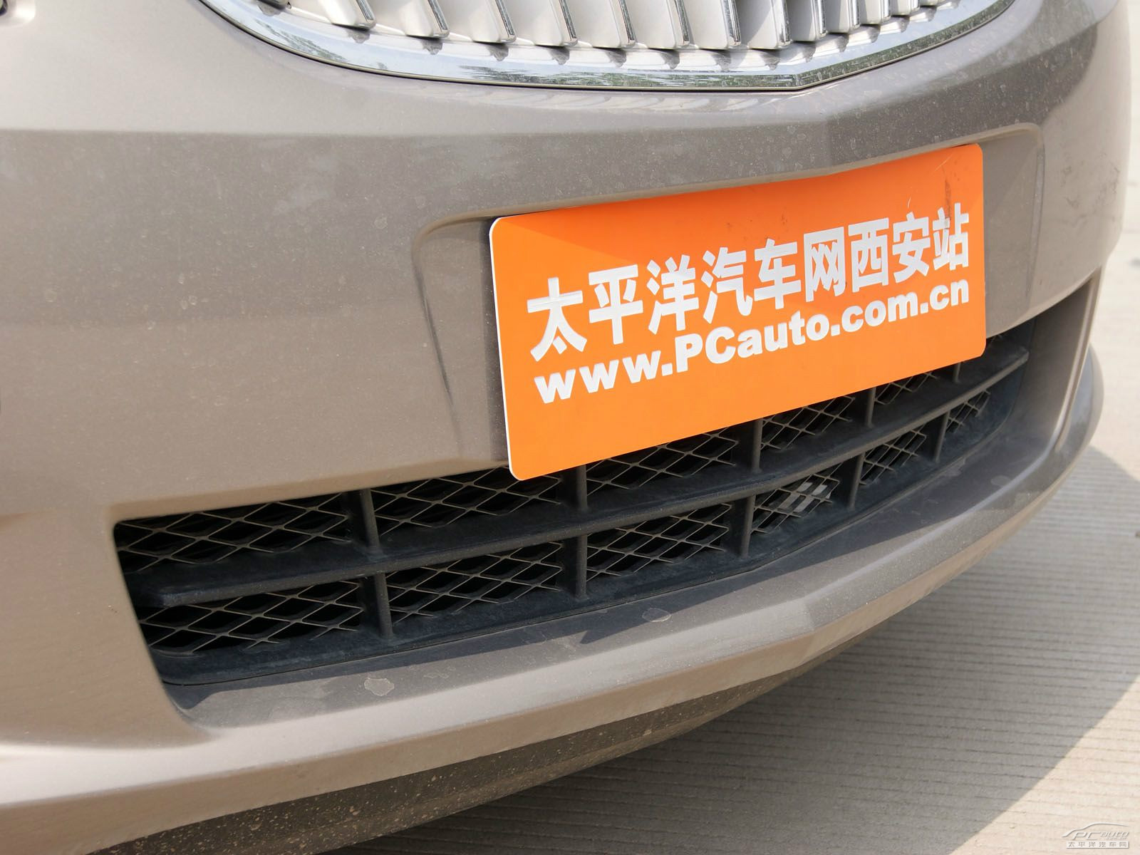 君越外觀高清大圖