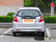 2011款 1.3L AT 舒適版