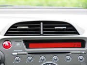 2011款 1.5L AT 全景天窗版 2011款 1.5L AT 全景天窗版