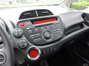 2011款 1.5L AT 全景天窗版 2011款 1.5L AT 全景天窗版