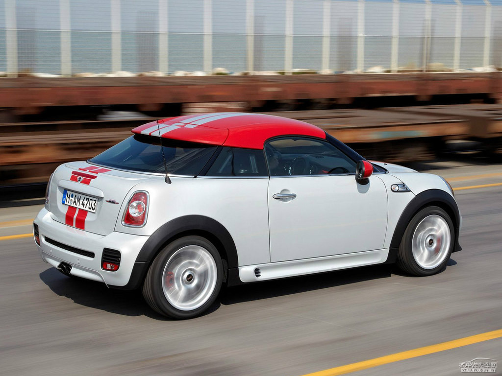 yɫMINI COUPE܇^^DƬ