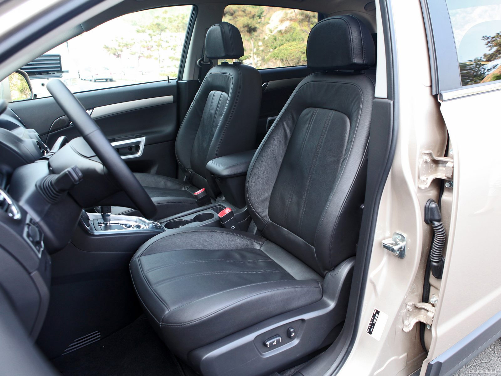 安德拉內(nèi)飾高清大圖