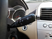 2009款 1.6L 手動時(shí)尚型 2009款 1.6L 手動時(shí)尚型