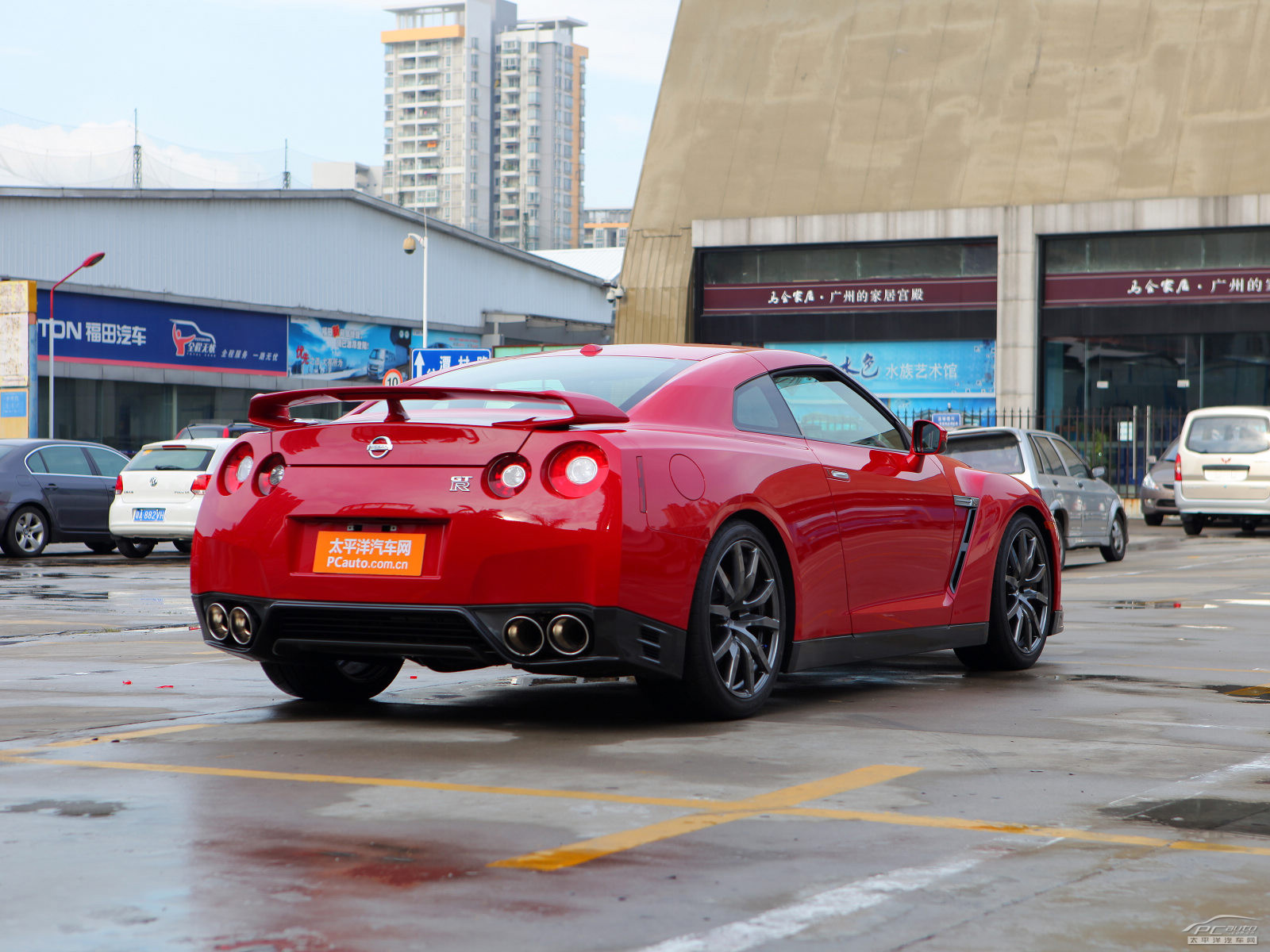 日產(chǎn)GT-R外觀高清大圖