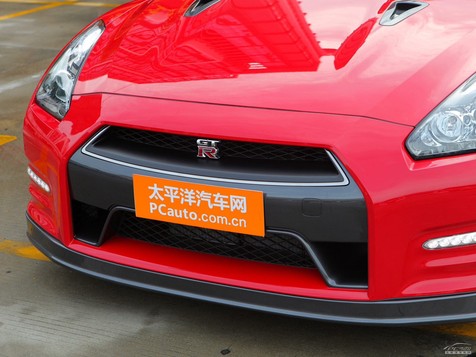 日產(chǎn)GT-R外觀高清大圖