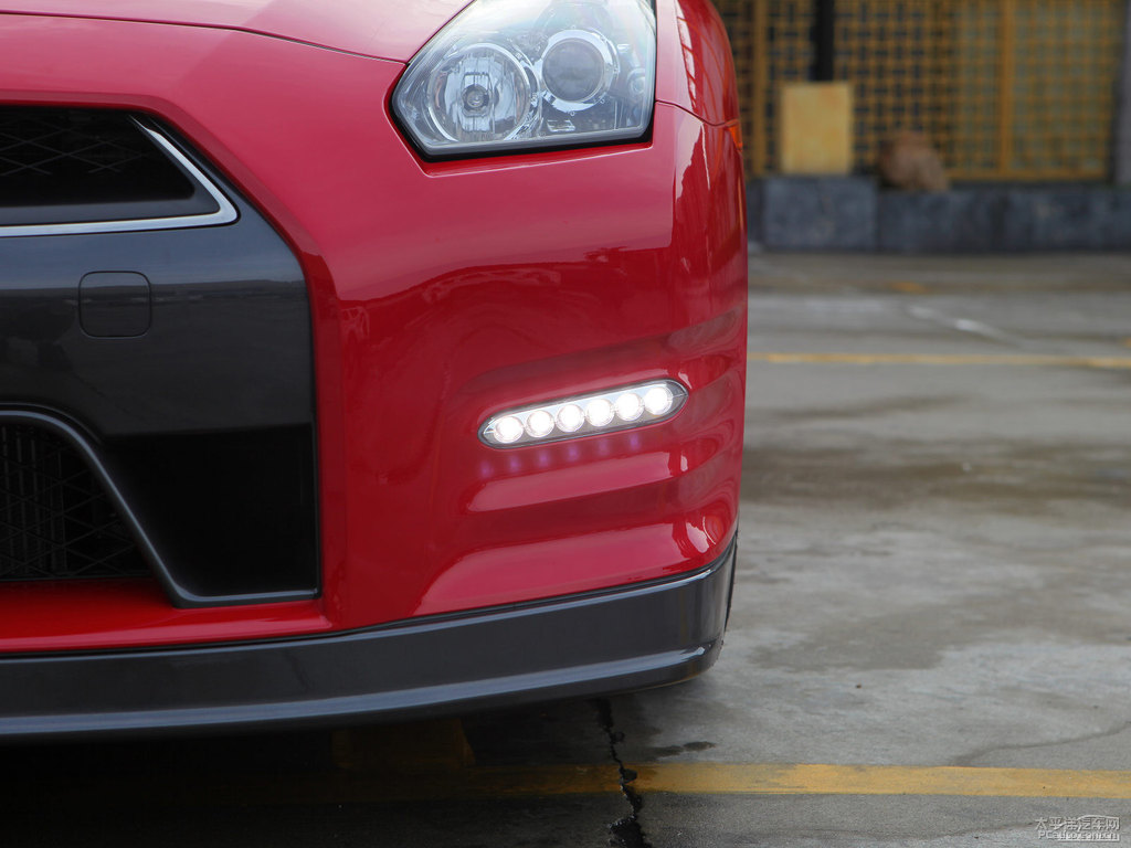 ێrtծa(chn)GT-R^DƬ