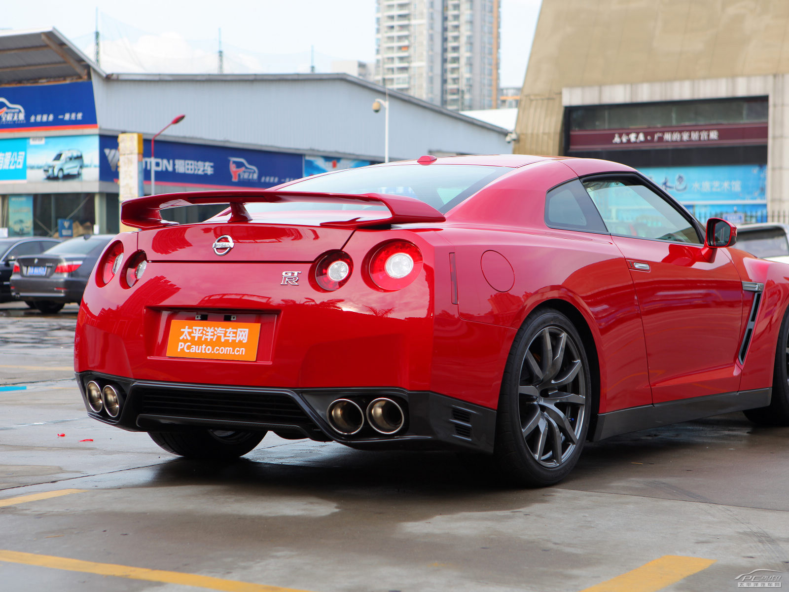 日產(chǎn)GT-R外觀高清大圖