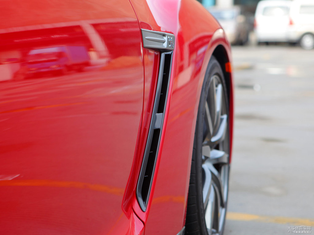 ێrtծa(chn)GT-R^DƬ