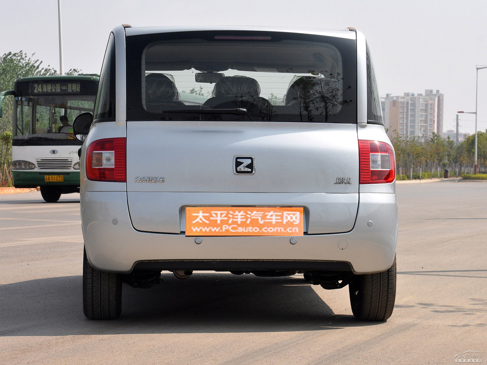 眾泰M300外觀高清大圖