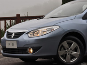 2011款 2.0L 豪華導(dǎo)航版 2011款 2.0L 豪華導(dǎo)航版