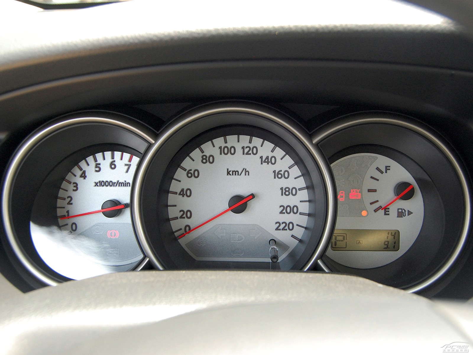 驪威內飾高清大圖