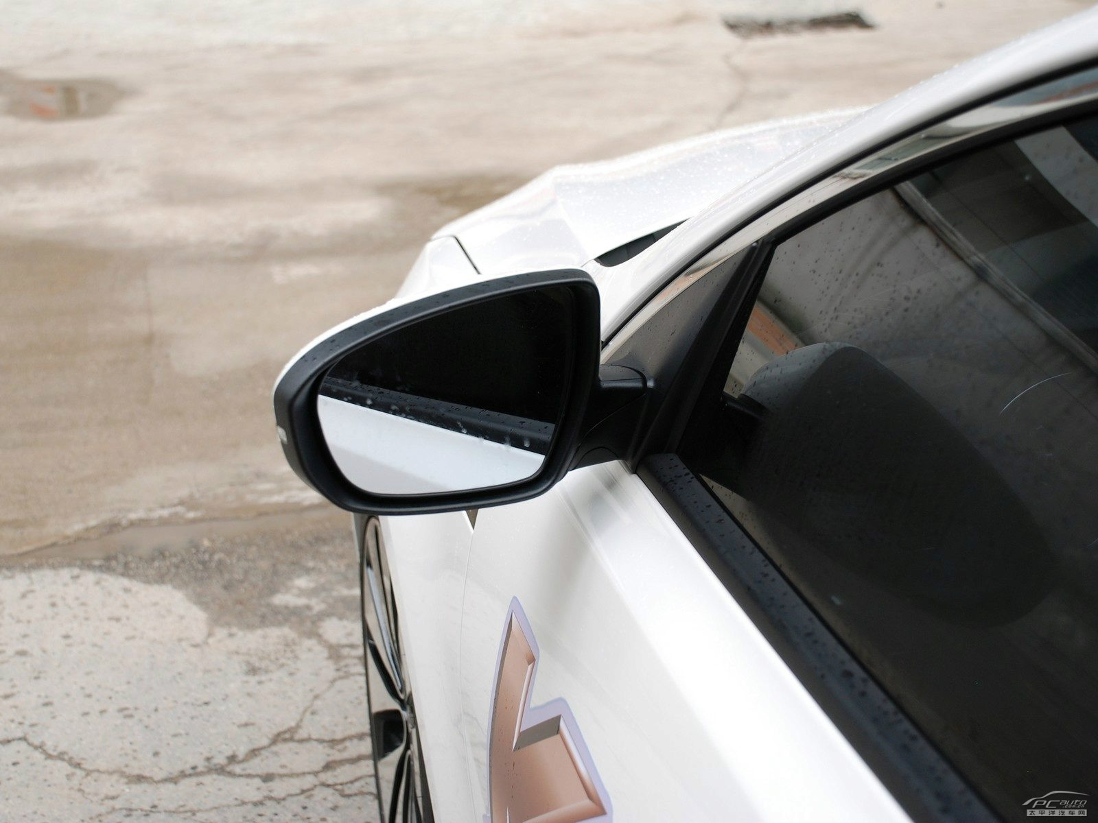 起亞K5凱酷外觀高清大圖