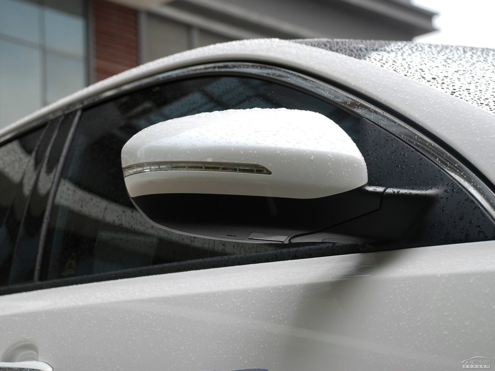 起亞K5凱酷外觀高清大圖