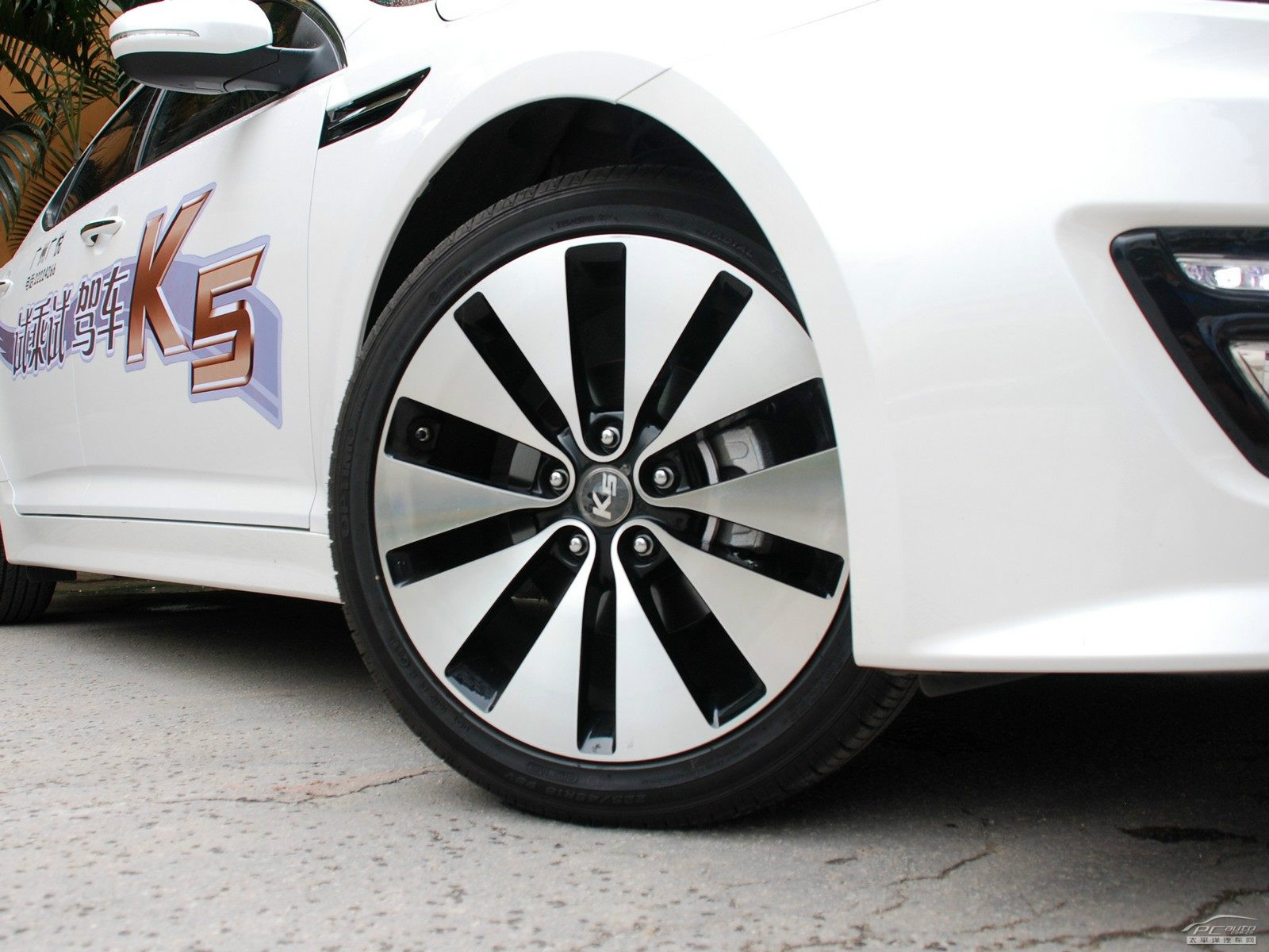 起亞K5凱酷外觀高清大圖