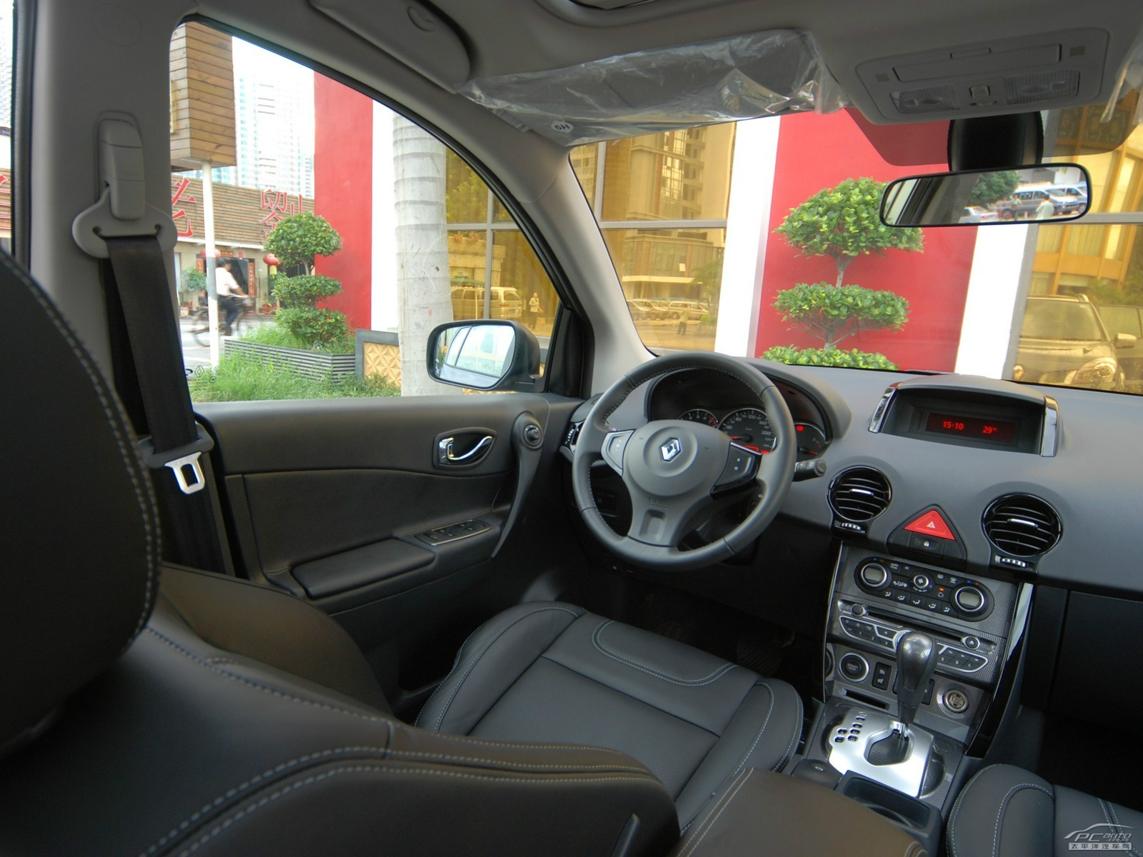 科雷傲(進(jìn)口)內(nèi)飾高清大圖