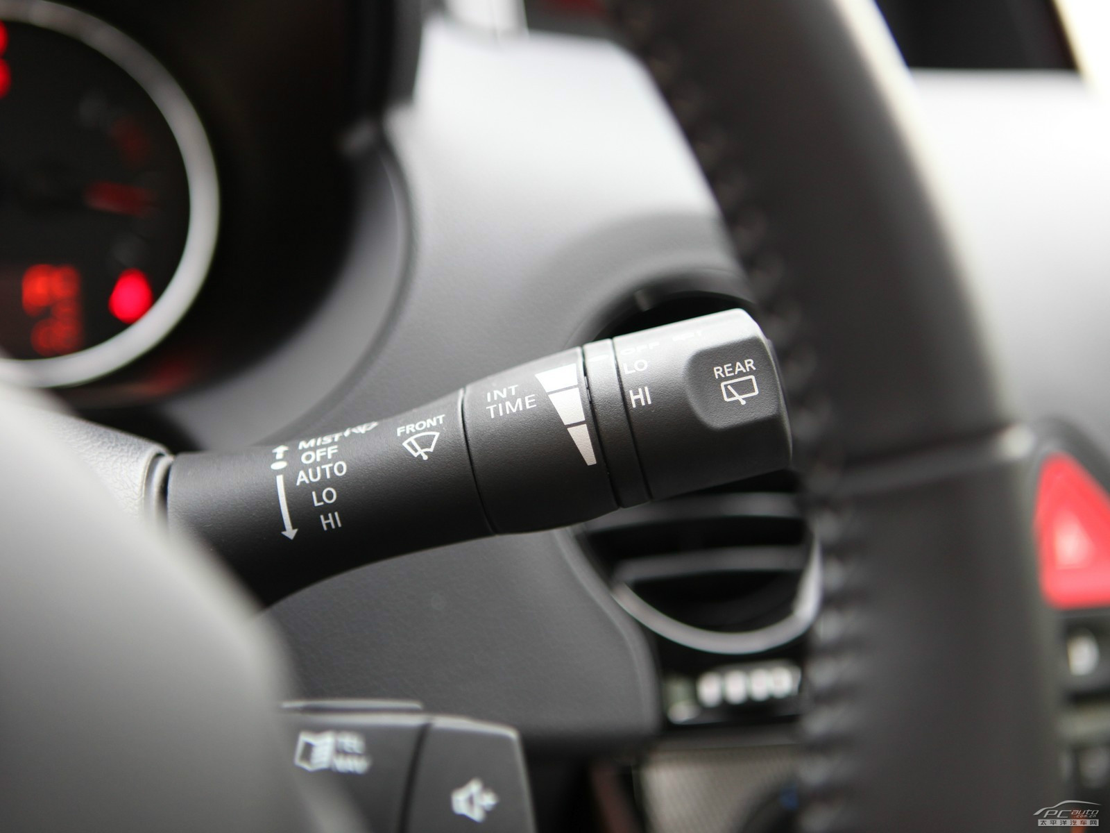 科雷傲(進口)內(nèi)飾高清大圖