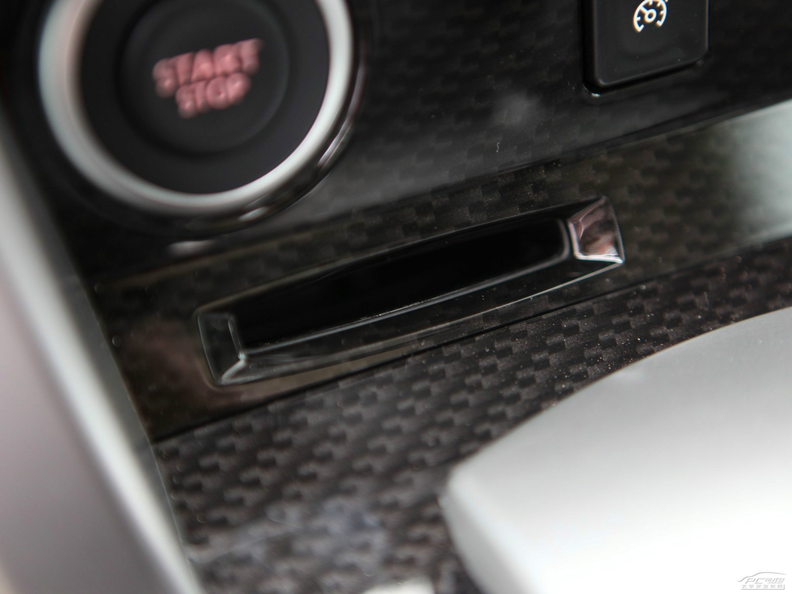 科雷傲(進口)內(nèi)飾高清大圖