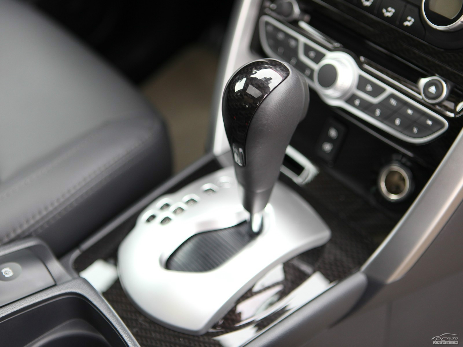 科雷傲(進(jìn)口)內(nèi)飾高清大圖