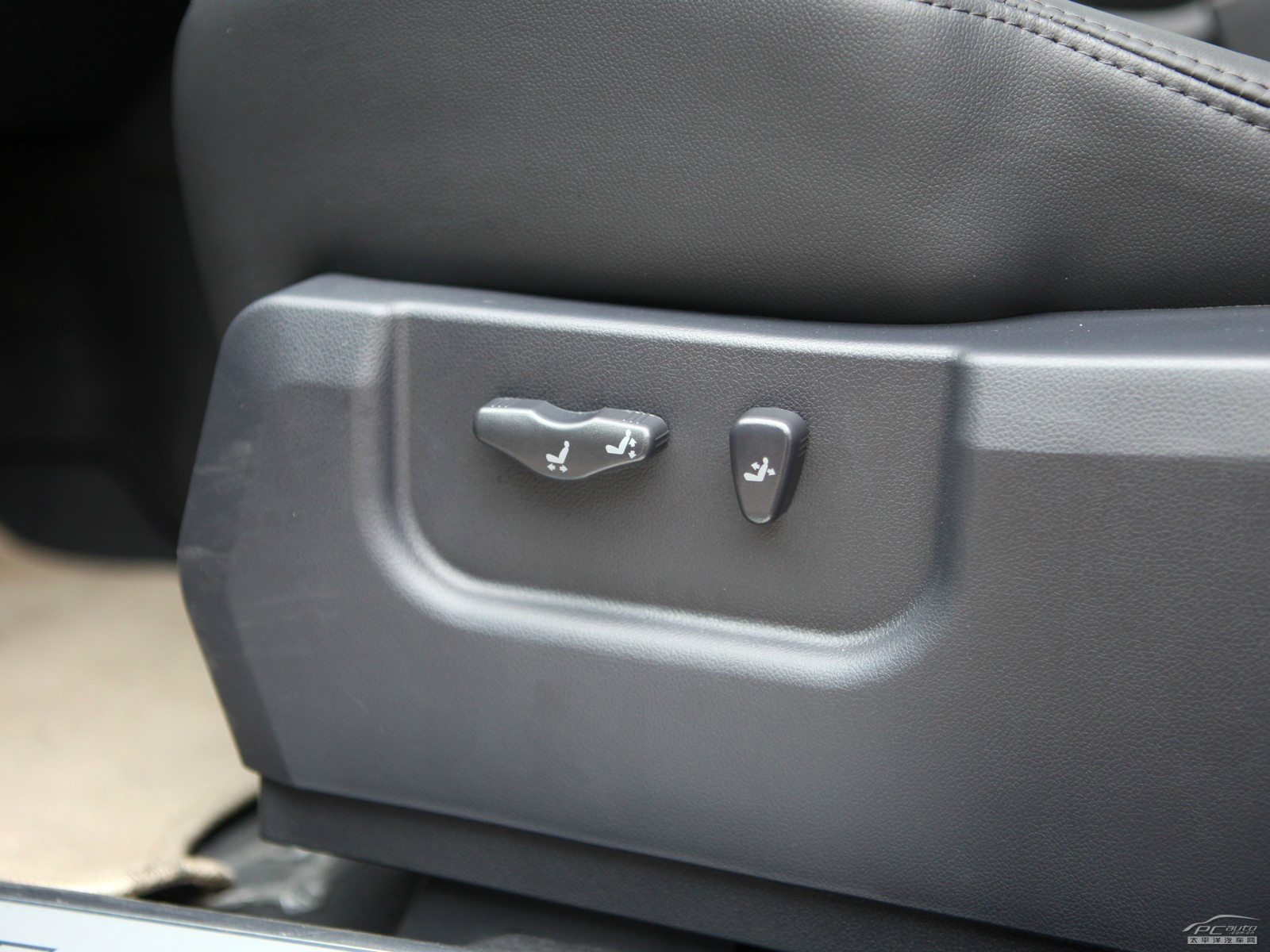 科雷傲(進(jìn)口)內(nèi)飾高清大圖