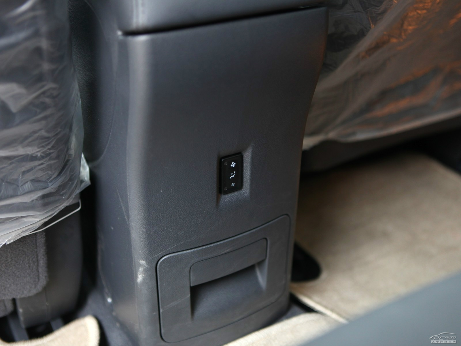 科雷傲(進(jìn)口)內(nèi)飾高清大圖