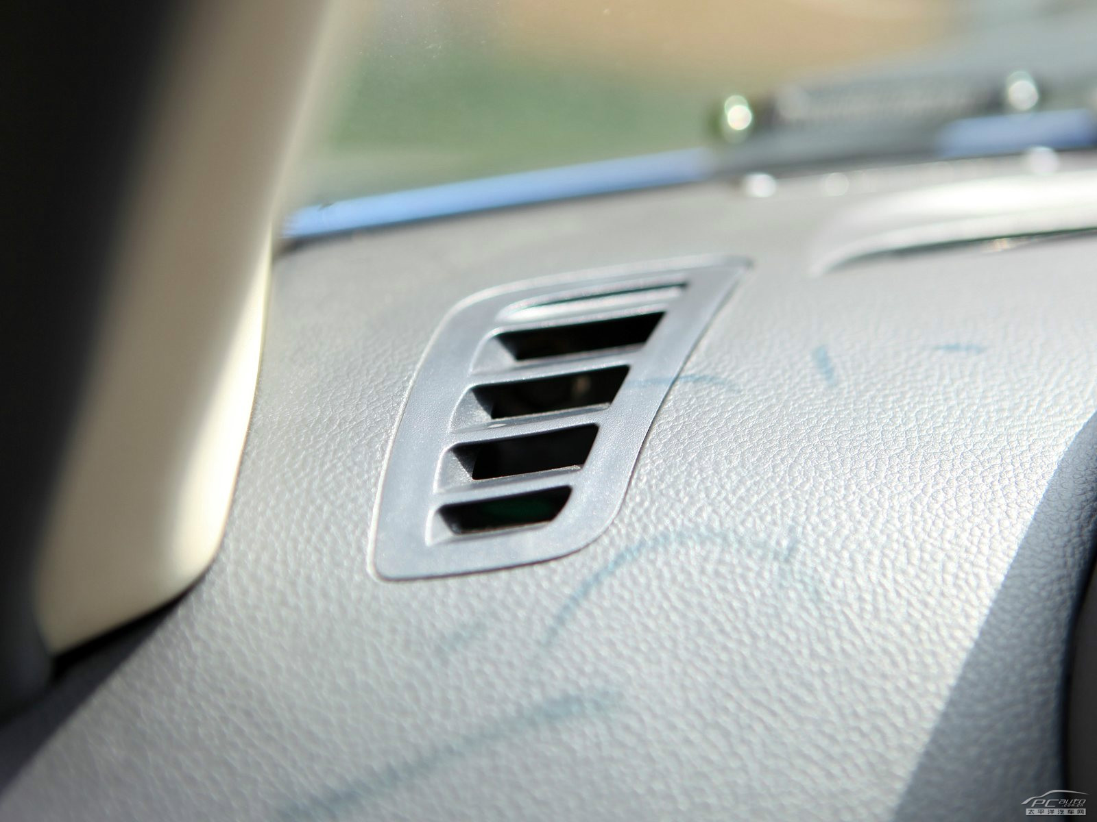 眾泰Z200HB內(nèi)飾高清大圖