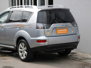 2011 Ž 2.4L r(sh)а