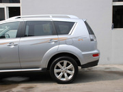 2011 Ž 2.4L r(sh)а